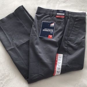 NWT IZOD Performance Stretch Classic Fit pants